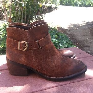 Born ADIA Tobacco Distressed Boots